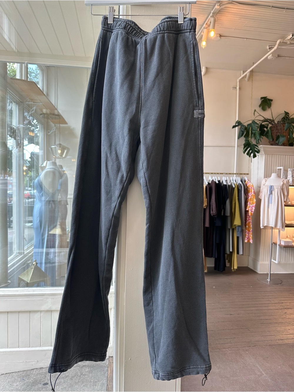 JOAH BROWN OVERSIZED STRAIGHT LEG JOGGER SIZE XS/SM - Picture 5 of 9